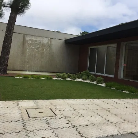 T2 + 1 Piscina Praia